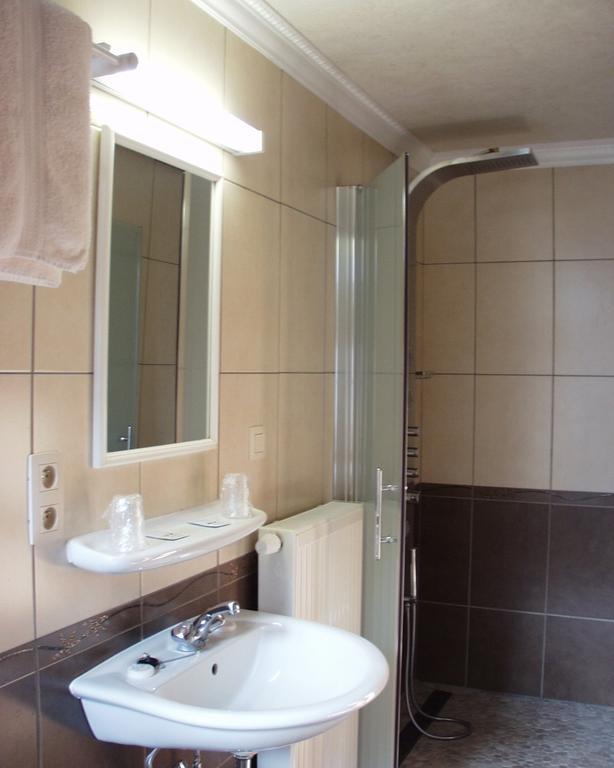 Auberge Au Naturel Des Ardennes Rochehaut Room photo