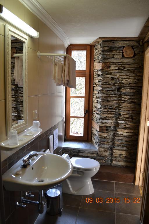 Auberge Au Naturel Des Ardennes Rochehaut Room photo