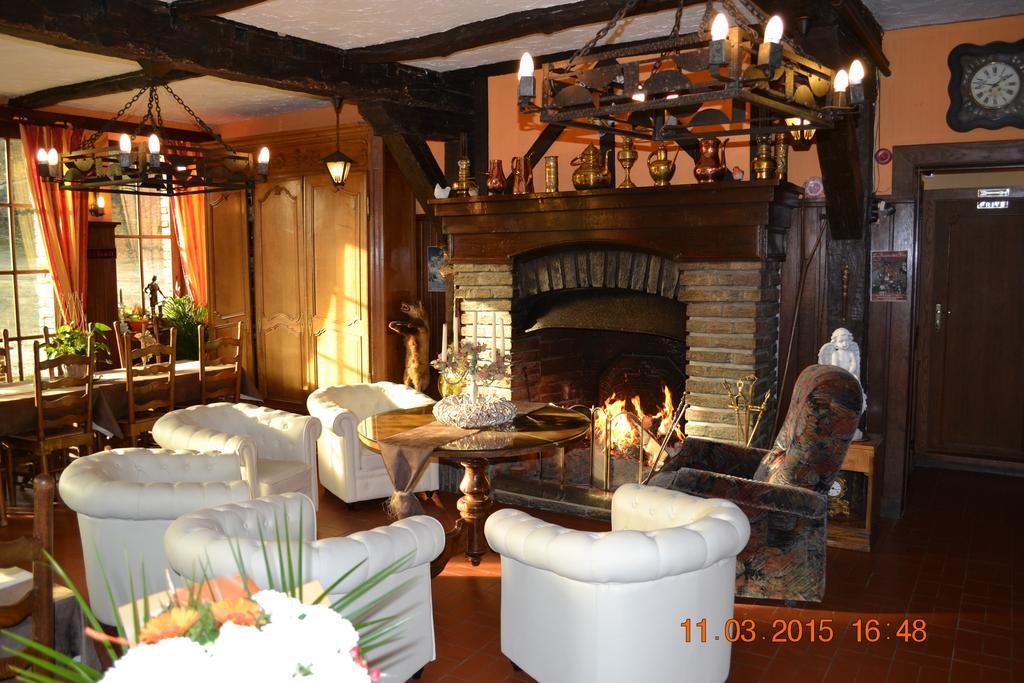 Auberge Au Naturel Des Ardennes Rochehaut Exterior photo